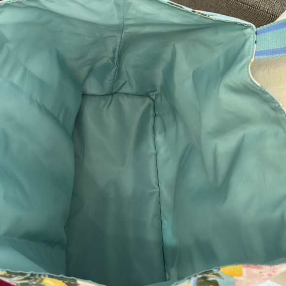 Victoria Secret Lemons & Flowers Insulated Cooler Tote - Picture 4 of 4